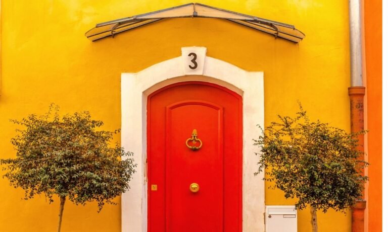 door hinge for orange sort of